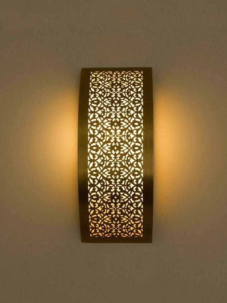 Handmade Moroccan Brass Wall Light - Intricate Floral Design Sconce, Antique Lamp, Artisanal Home Décor Gift