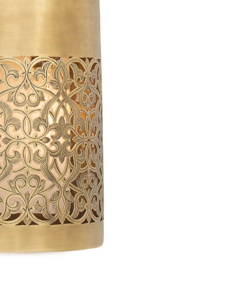 Luxurious Moroccan Wall Lamp - Antique Brass Wall Sconce, Handmade Moroccan Lighting for Elegant Décor