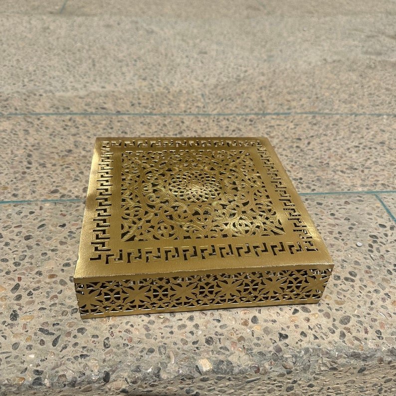 Moroccan Brass Wall Lamp – Handmade Square Wall Light for Bright Wall Decoration