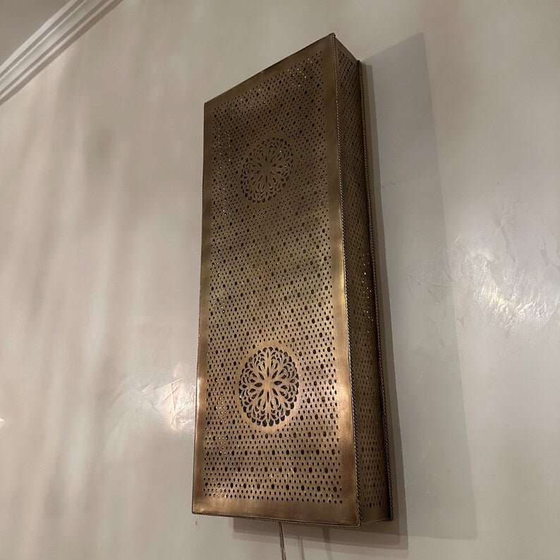 Moroccan Brass Wall Lamp β Customizable Gold, Bronze, Copper, Black, or Silver Sconce Moroccan Brass Wall Lamp β Customizable Gold, Bronze, Copper, Black, or Silver Sconce