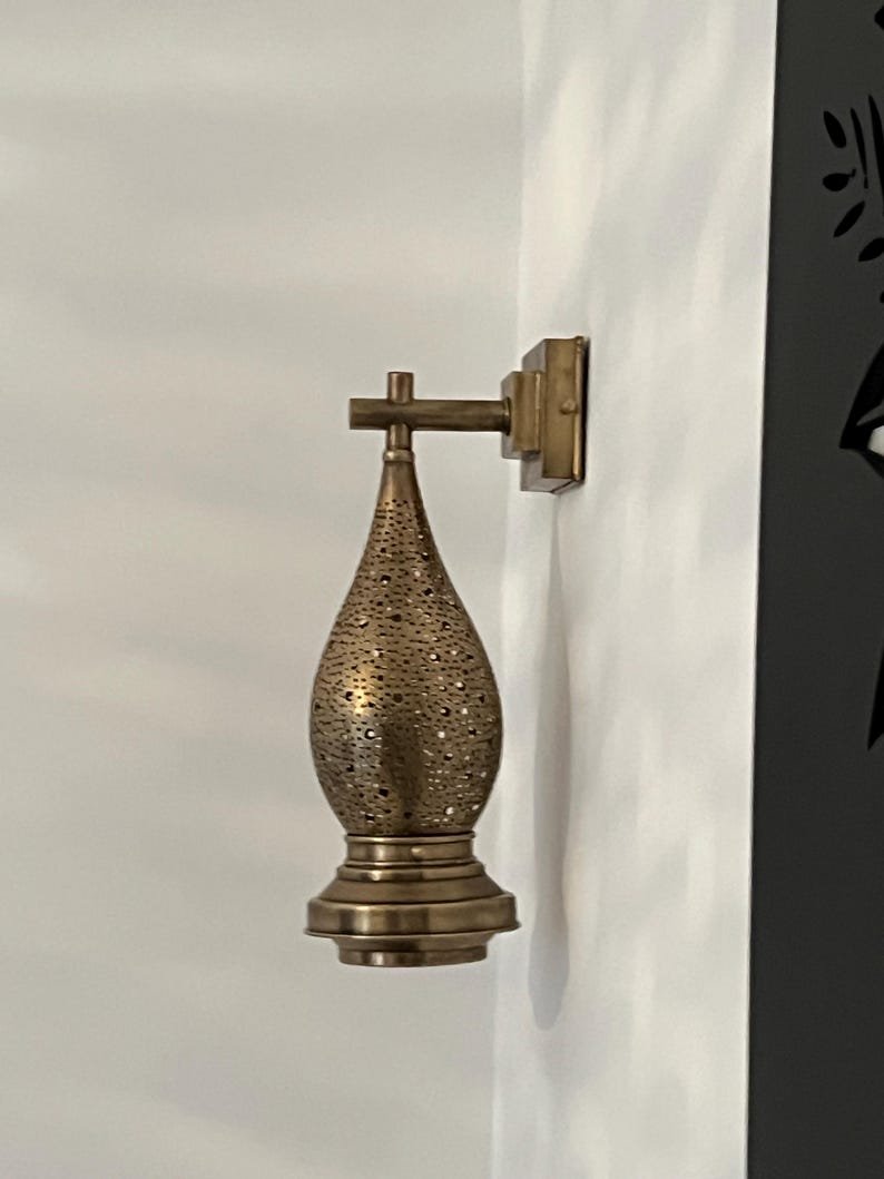 Moroccan Brass Wall Sconce Light – Handmade Pierced Wall Lamp – Boho Hallway Lighting – Bedroom Ambient Light