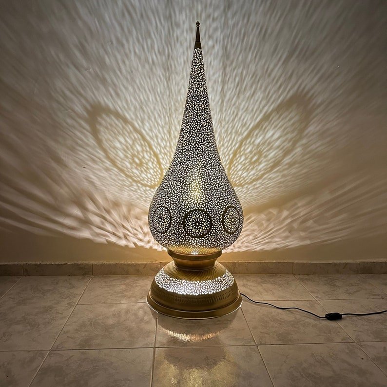 Moroccan brass lamp, large table lamp, artisanal bedside lamp, bronze table lamp, silver lamp, copper floor light , standing lamp , Morocco