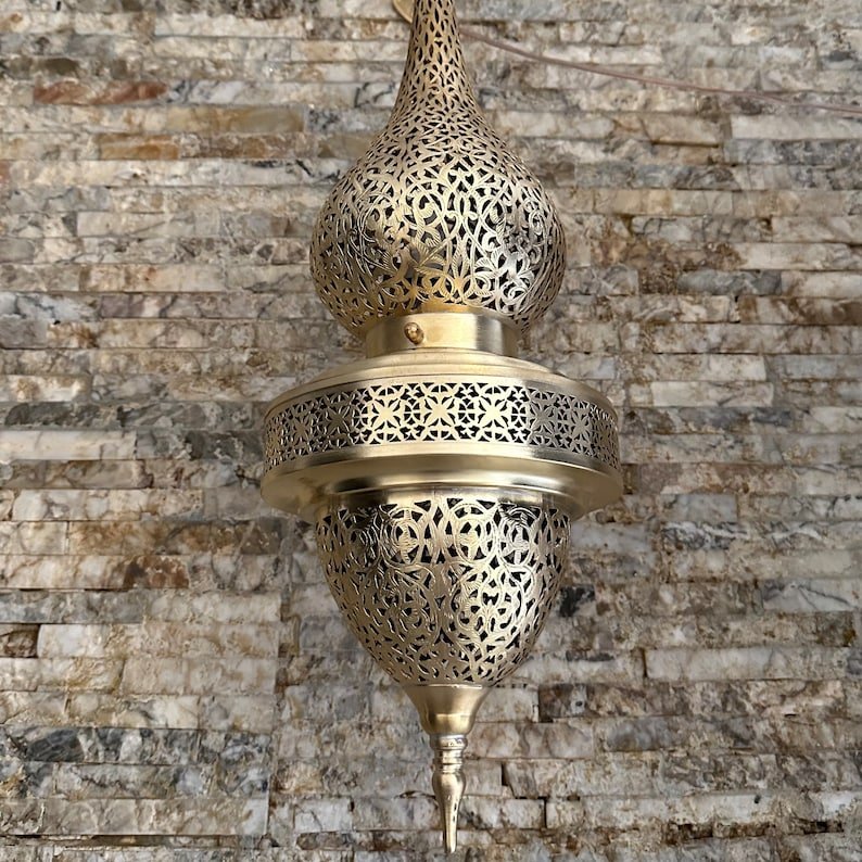 Moroccan pendant brass light, hanging lamp, moroccan chandelier , brass ceiling lamp,handmade chandelier,brass lamp, Morocco brass lantern