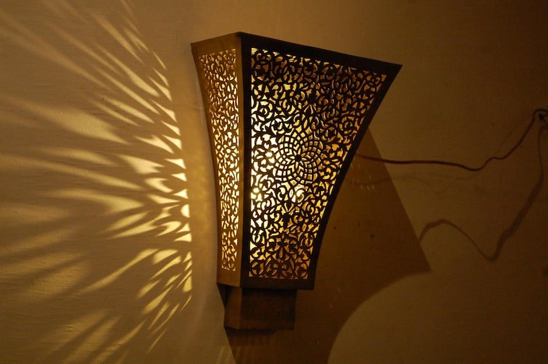 Handcrafted Moroccan Brass Wall Sconce – Vintage Style Light Fixture